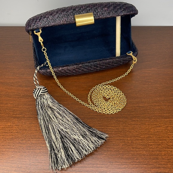 Kayu Florence In Beautiful Plum. - Picture 8 of 12